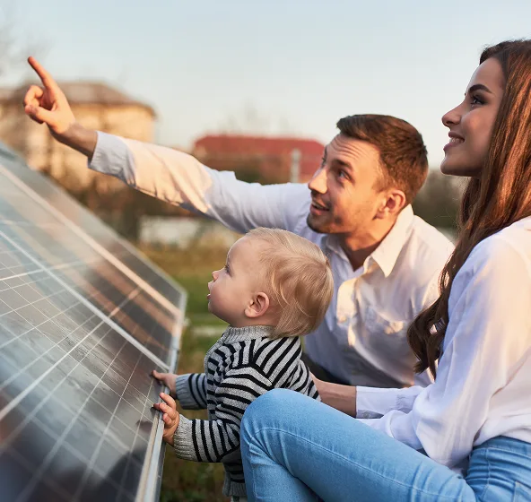 Solicita la financiación para placas solares de Cofidis y haz sostenible tu hogar. Préstamo para paneles solares en casa.